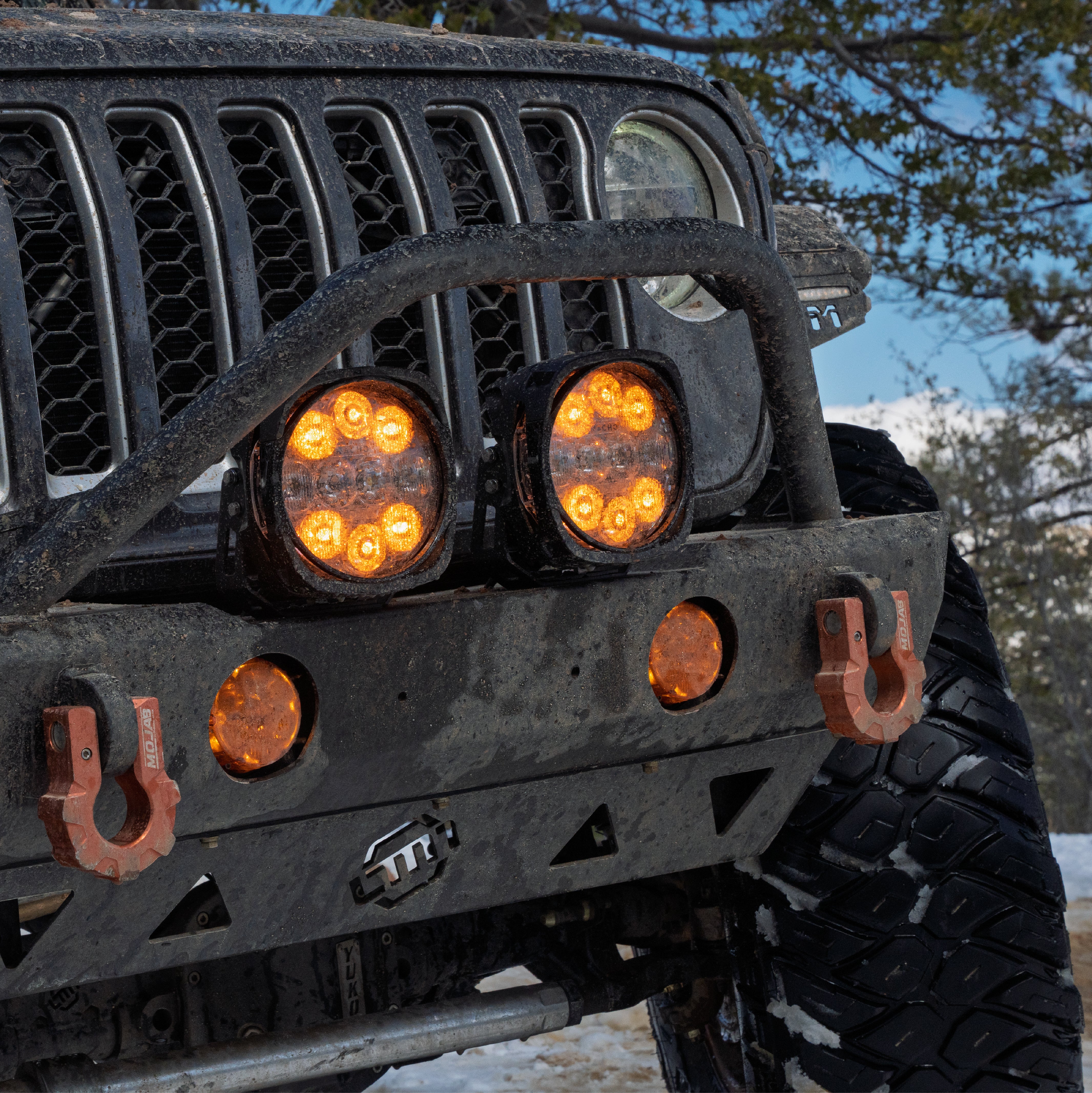 Grande Amber White Lifestyle